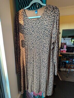 Old Navy Tan Leopard Print Long Sleeve Swing Dress